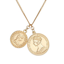 Laden Sie das Bild in den Galerie-Viewer, New  Vintage Medusa Portraitnts Coin Gold