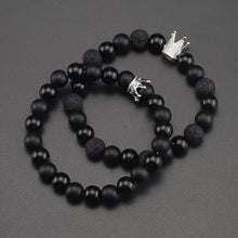 Laden Sie das Bild in den Galerie-Viewer, Gold CZ King crown  natural stone beads