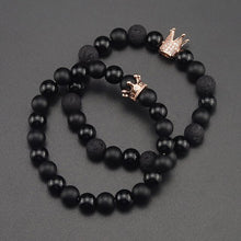 Laden Sie das Bild in den Galerie-Viewer, Gold CZ King crown  natural stone beads