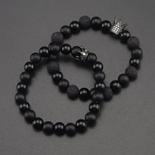 Laden Sie das Bild in den Galerie-Viewer, Gold CZ King crown  natural stone beads