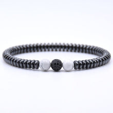 Laden Sie das Bild in den Galerie-Viewer, Micro Pave CZ Zirconia Gold ball Charm Bracelet Men