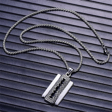 Laden Sie das Bild in den Galerie-Viewer, Razor Blade Pendants Necklaces Gold Color Stainless Steel Chain Barber Shop