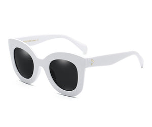 DRESSUUP Fashion Big Frame Sunglasses Women Brand Designer Vintage Rivet Shades Female Sun Glasses Oculos De Sol Feminino