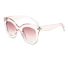 Laden Sie das Bild in den Galerie-Viewer, DRESSUUP Fashion Big Frame Sunglasses Women Brand Designer Vintage Rivet Shades Female Sun Glasses Oculos De Sol Feminino