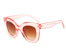 Laden Sie das Bild in den Galerie-Viewer, DRESSUUP Fashion Big Frame Sunglasses Women Brand Designer Vintage Rivet Shades Female Sun Glasses Oculos De Sol Feminino
