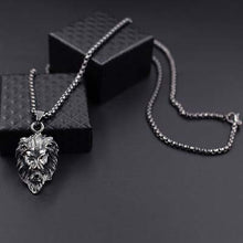 Laden Sie das Bild in den Galerie-Viewer, Lion Head Gold Sliver Black Color Chain